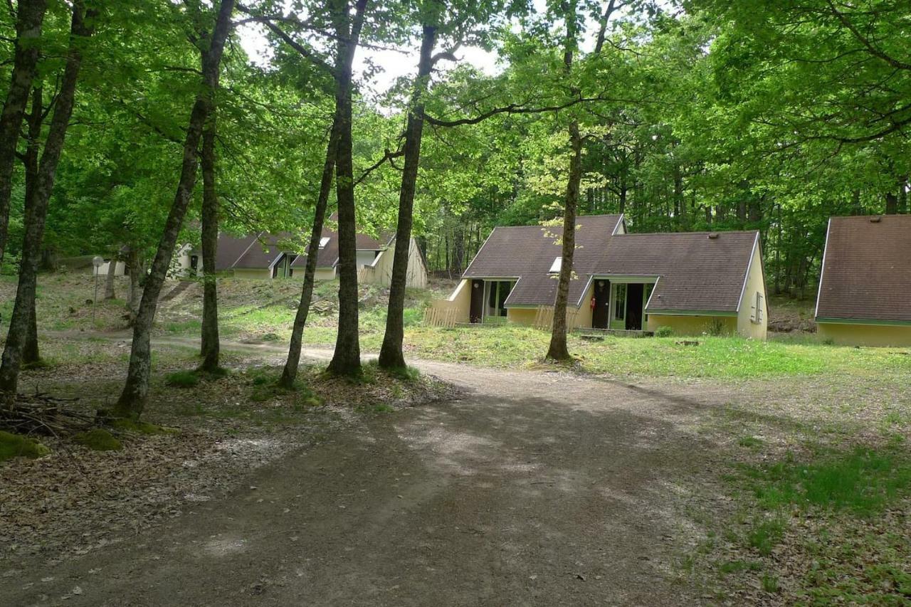 Gites La Foret Chenerailles Exteriör bild