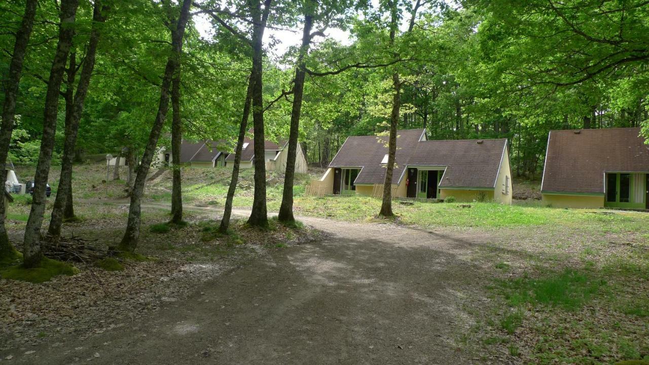Gites La Foret Chenerailles Exteriör bild
